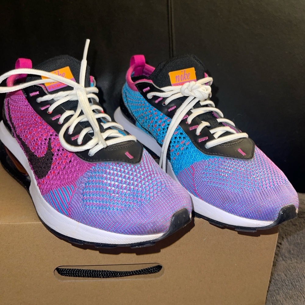 Dynamic Women's Air Max Flyknit Racer Next Nature Future Dream Size 7 EUC